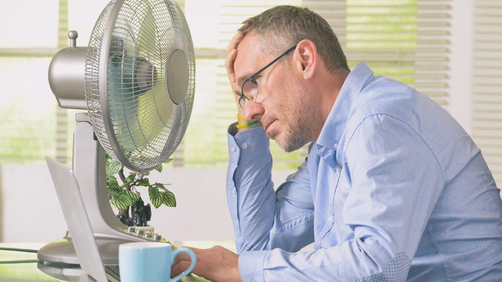 Arbeit im Büro statt Hitzefrei – das können Unternehmen dafür tun